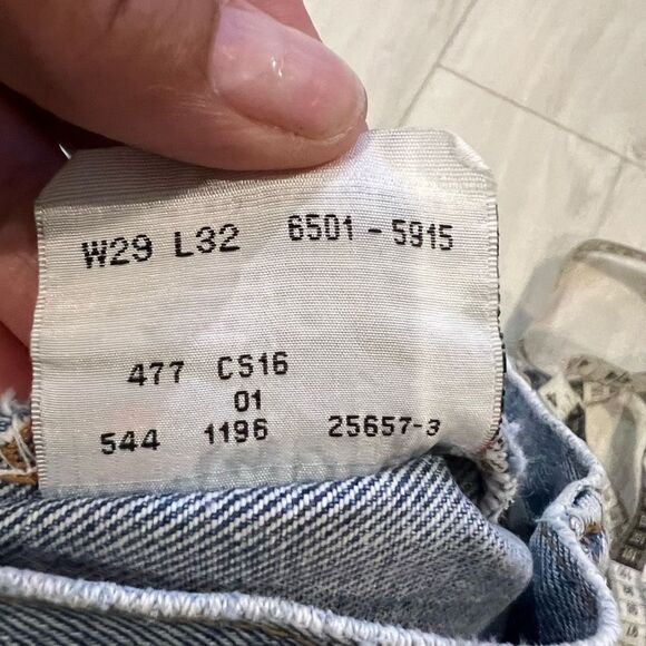 Vintage women’s high rise Levi’s jeans size 29/32 - Picture 10 of 11